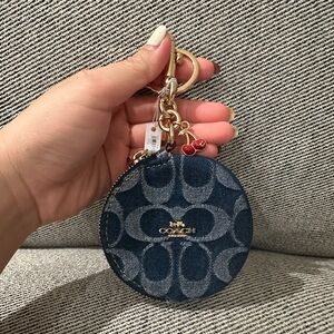 NWT Coach Maggie Tote Bag In Blocked Signature Leather CY672